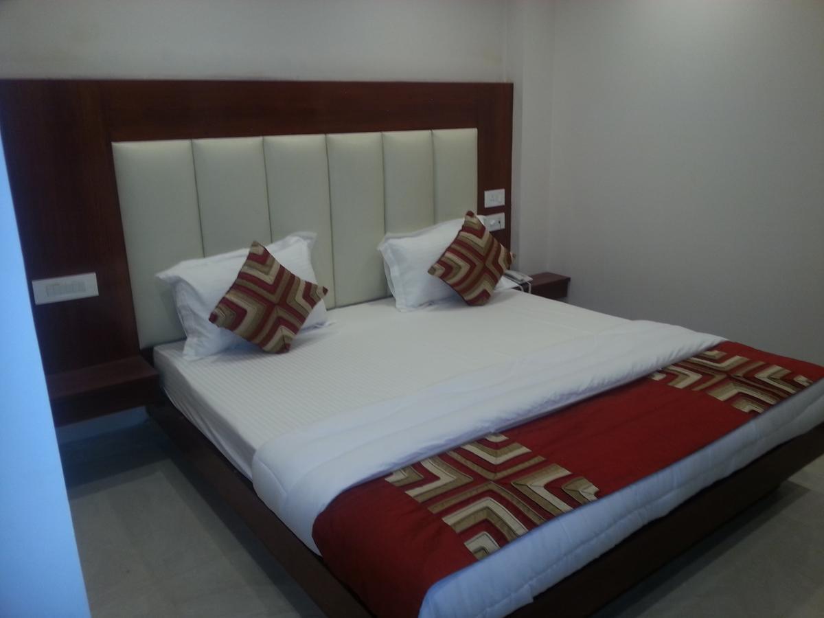 Sapphire New Delhi