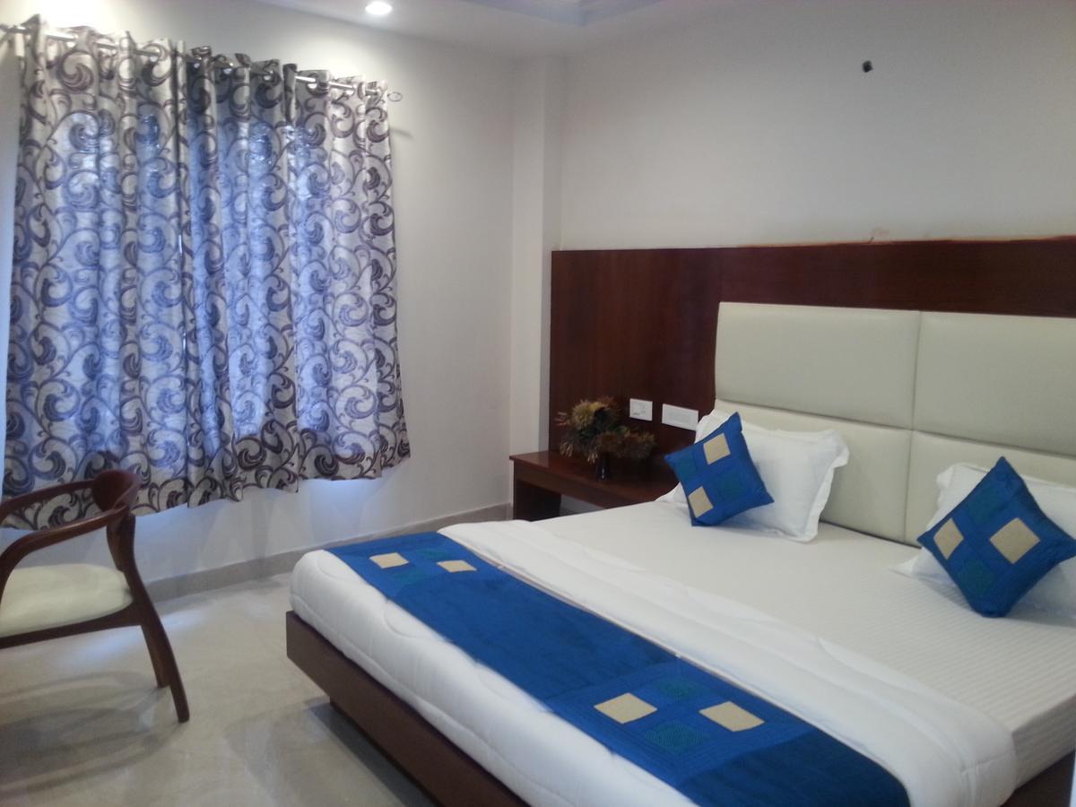 Sapphire Hotel