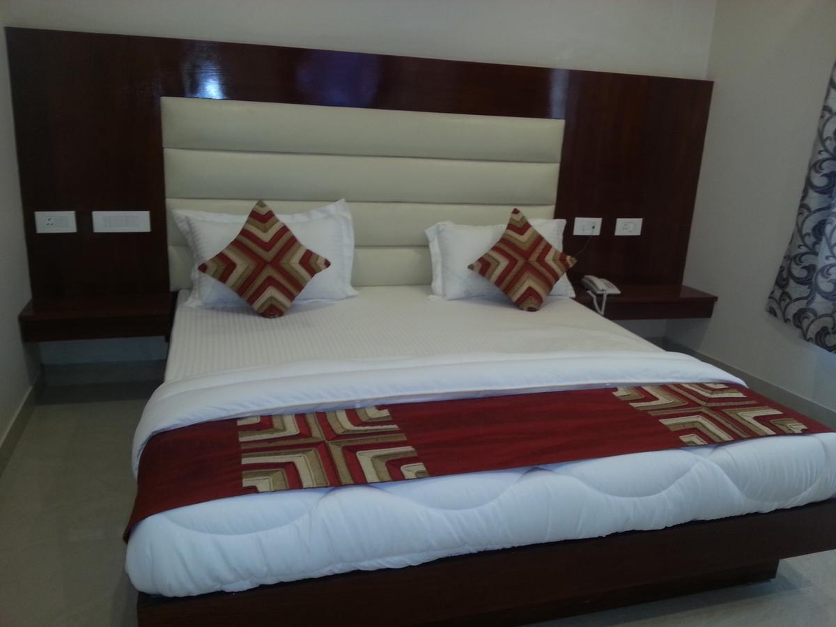 Sapphire New Delhi