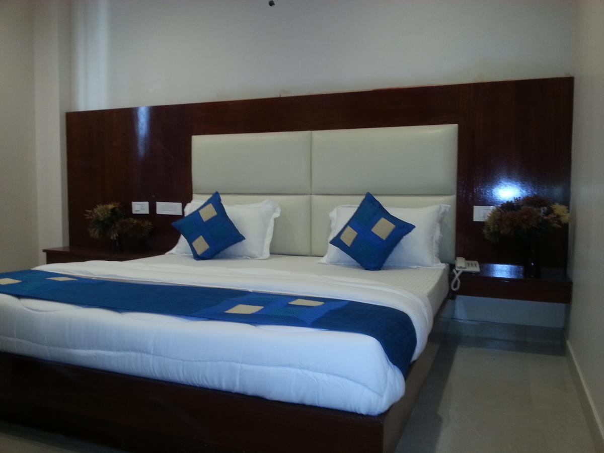 Sapphire Hotel
