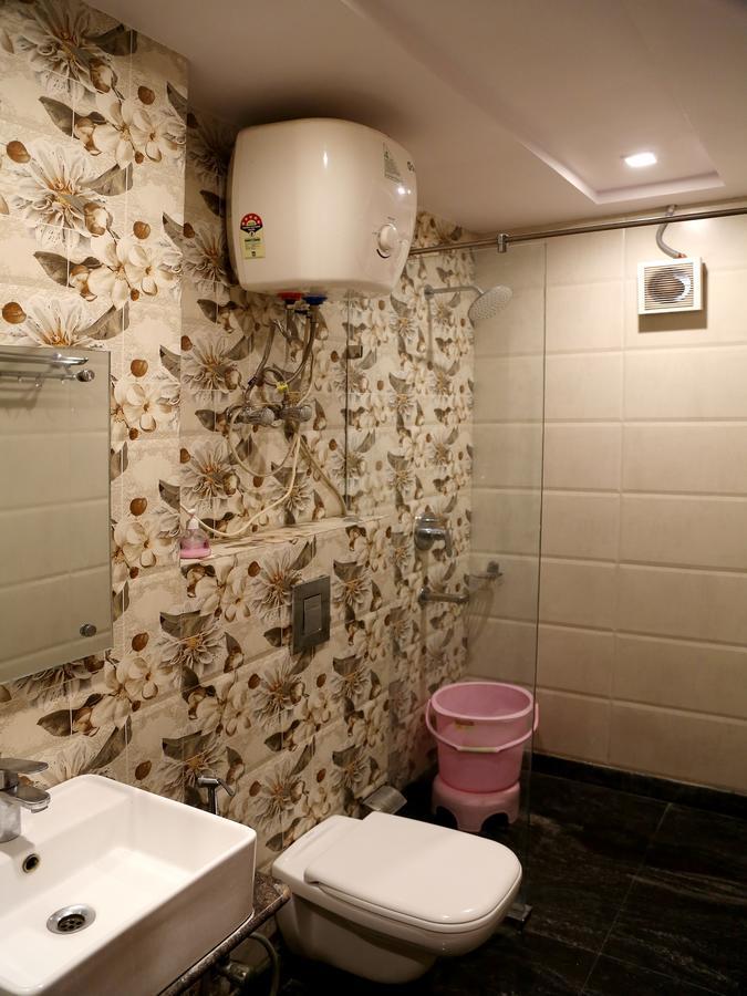 Sapphire Hotel New Delhi